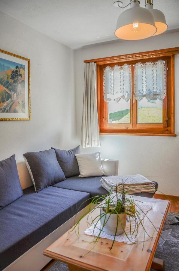 Chasa Curtins Apartment Valchava Exterior photo